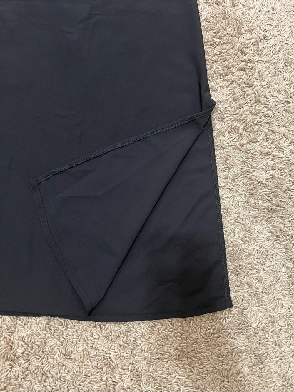 Brandy Melville black mid skirt - Picture 3 of 5